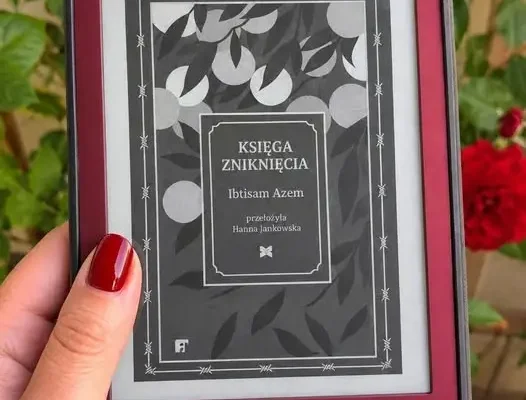 „Księga zniknięcia” Ibtisam Azem – recenzja powieści o Palestynie, pamięci i milczeniu