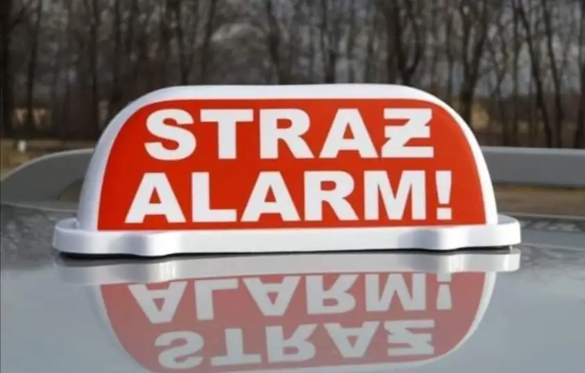 Zalana piwnica w Dębowej Łące – interwencja strażaków OSP