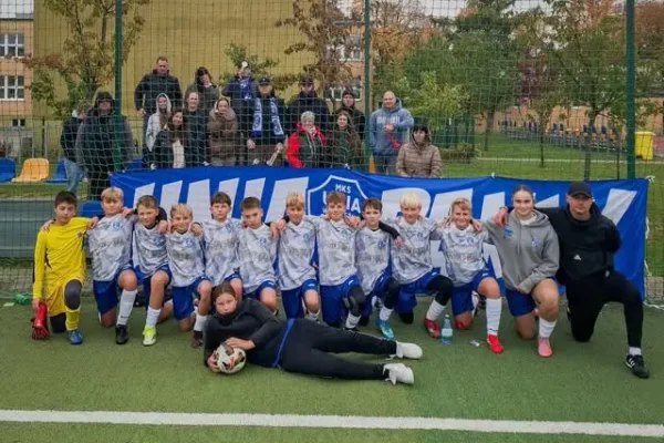 Młodzicy Unii Wąbrzeźno bezbramkowo z AMP Czernikowo. Wicelider z zaległym meczem