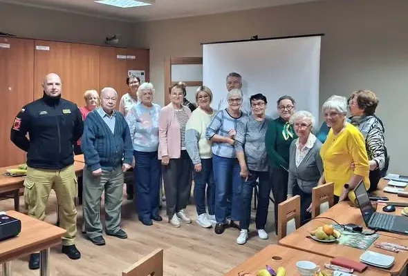 Seniorzy z Wąbrzeźna uczyli się, jak przetrwać kryzys – spotkanie edukacyjne